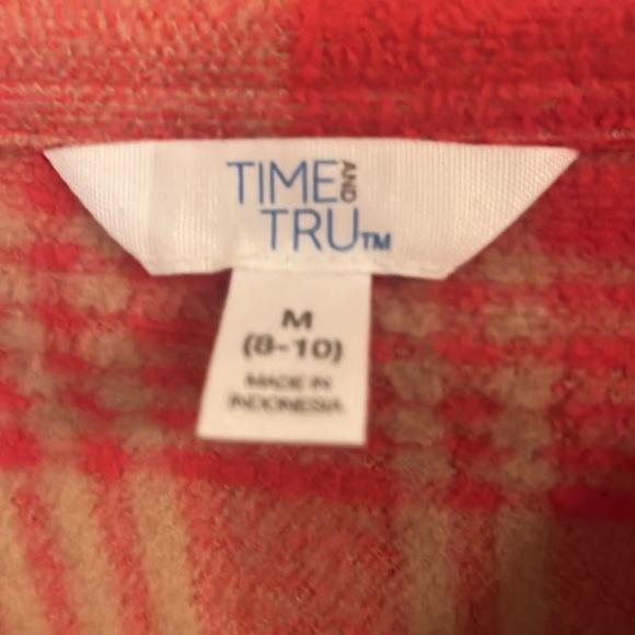 Cute winter flannel - Picture 2 of 3